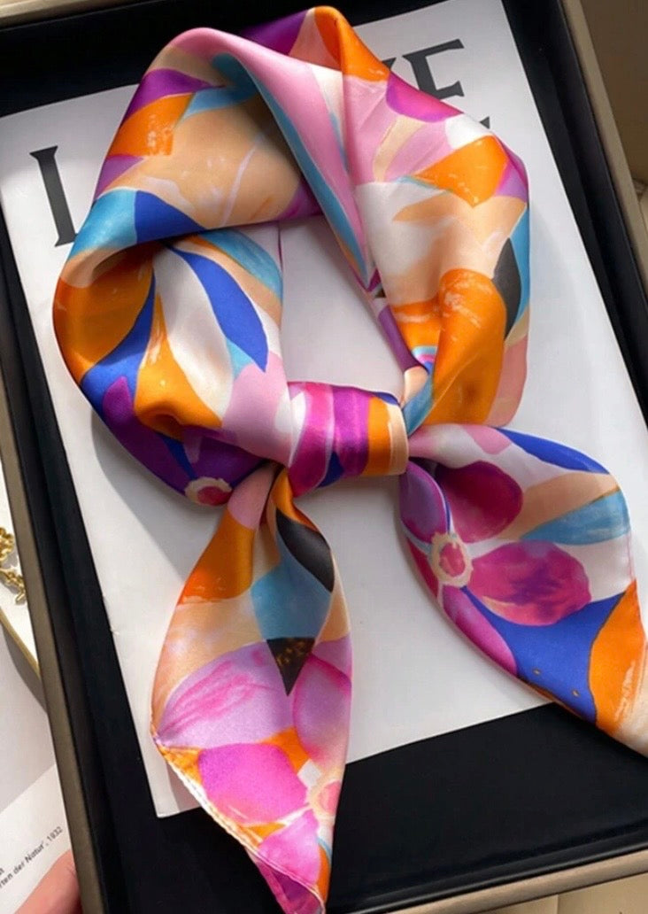 Foulard imprimé pour le printemps/l'été, assorti en couleurs