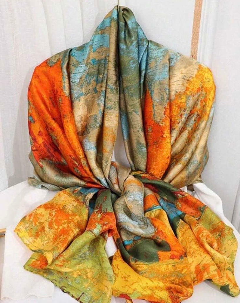 Foulard en fausse soie imprimée orange et motif de forêt