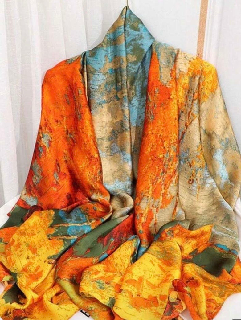 Foulard en fausse soie imprimée orange et motif de forêt
