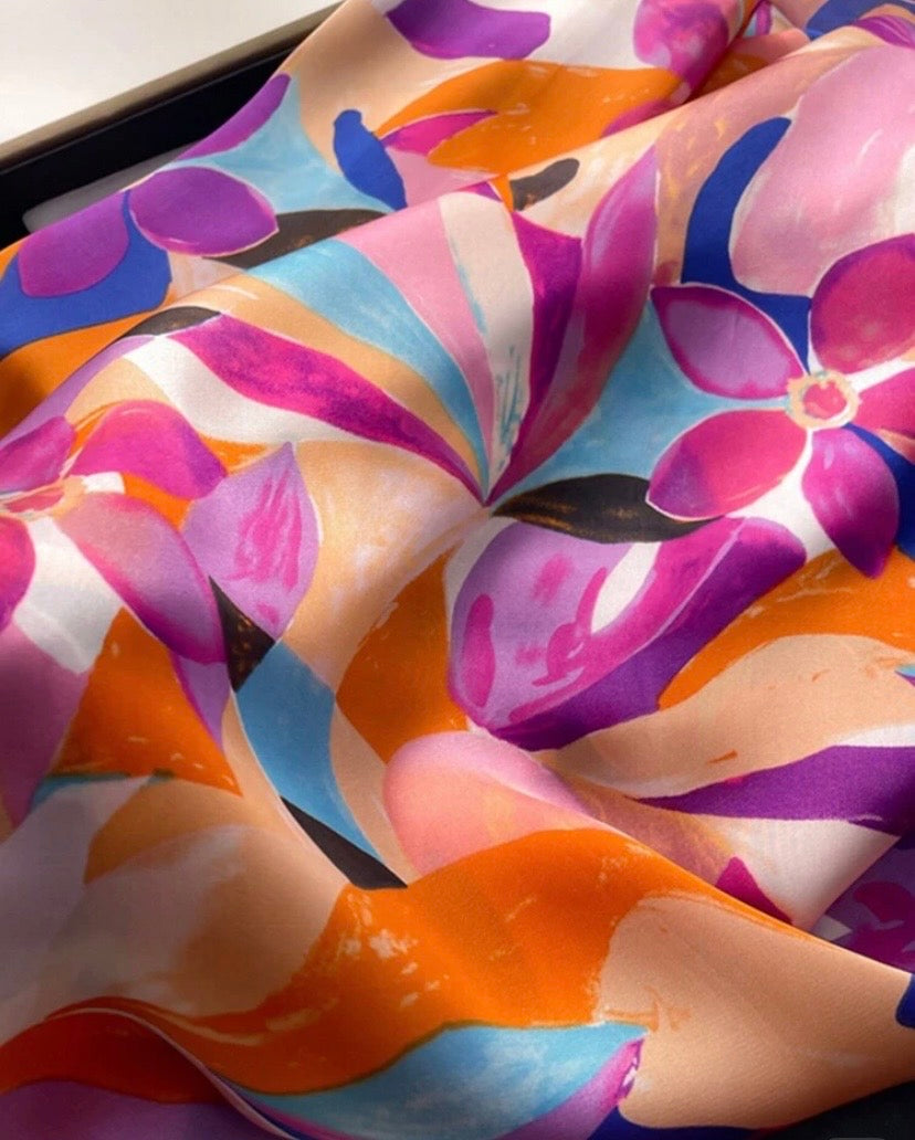 Foulard imprimé pour le printemps/l'été, assorti en couleurs