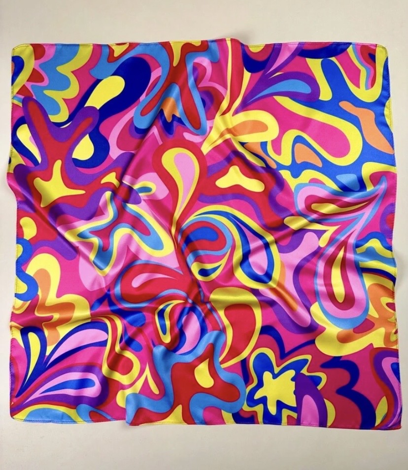 Foulard carré imprimé géométrique psychédélique