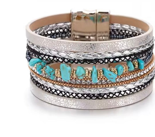 Bracelets en cuir avec des pierre naturelles