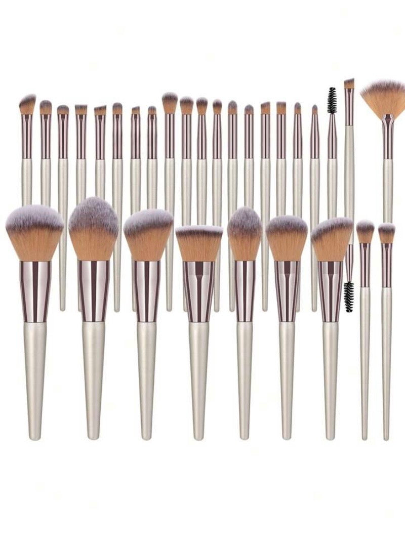 Lot d’accessoires de beauté