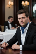 Cravate ascot - Restaurant